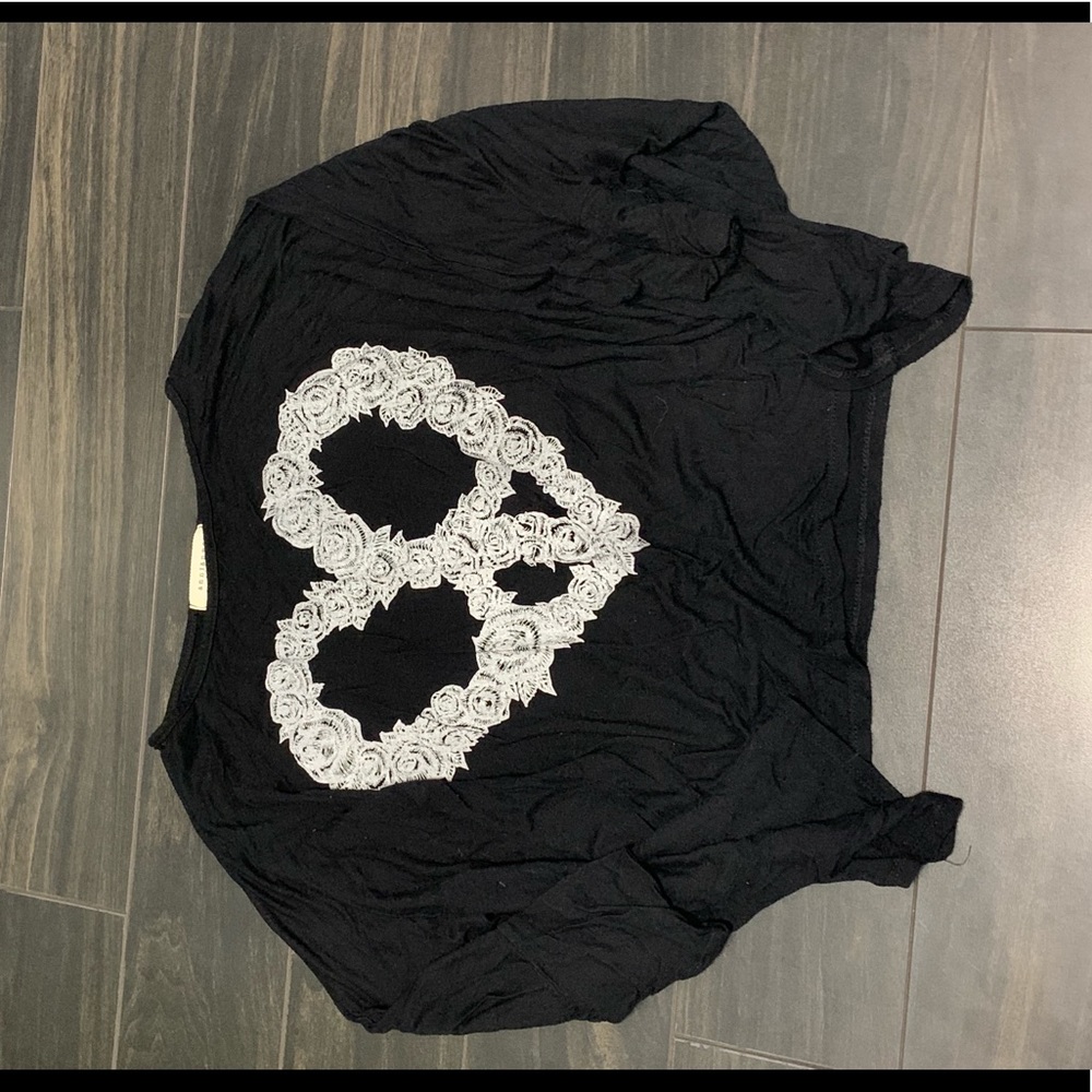 Black kimono shirt with heart design